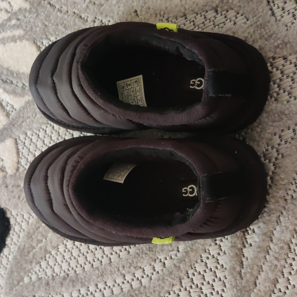 Uggs kids slippers - Picture 4 of 6